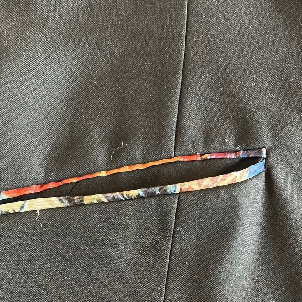 Black blazer product of Volcom by design - Picture 9 of 11